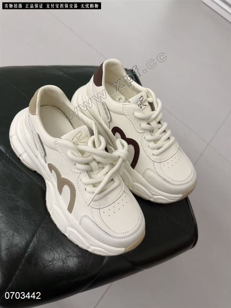 时尚休闲鞋