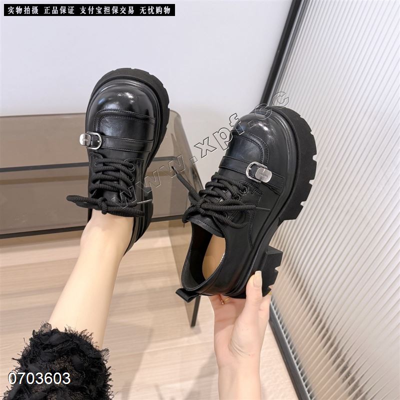 新款厚底单鞋5118