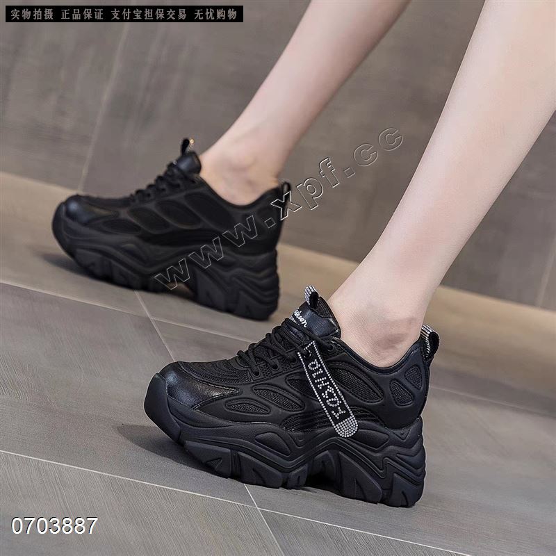 加棉休闲鞋  4556678890，秒