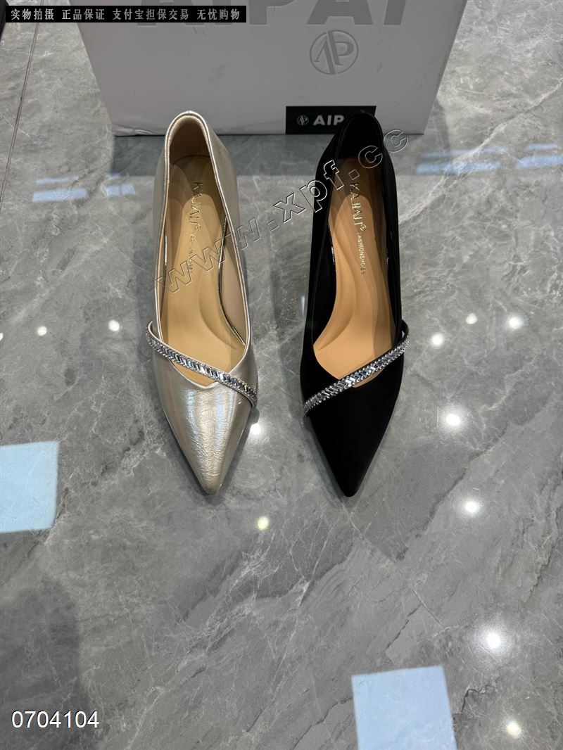 卡嘉莉83921 黑色67金4-8