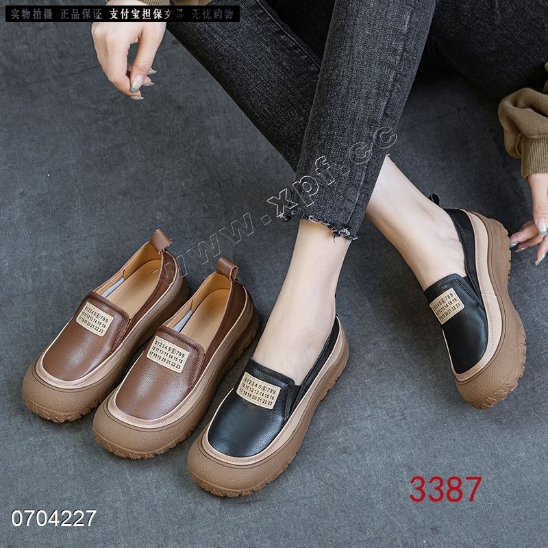 新款头层牛皮休闲鞋3387