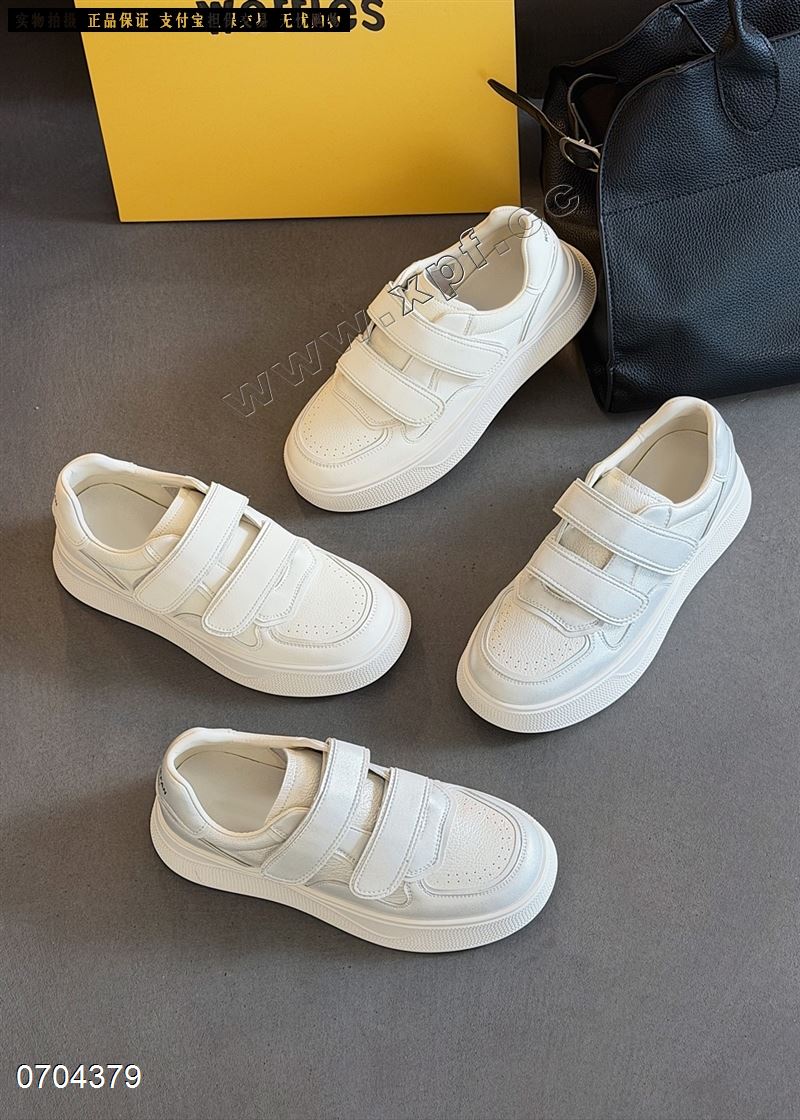 时尚休闲鞋2660-1