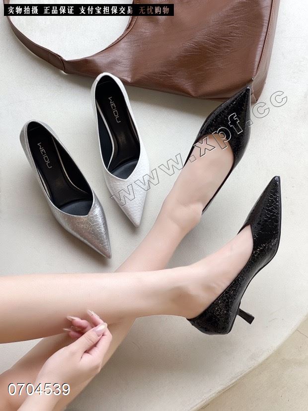 艾琪意09B-3​  白35-40黑36-39