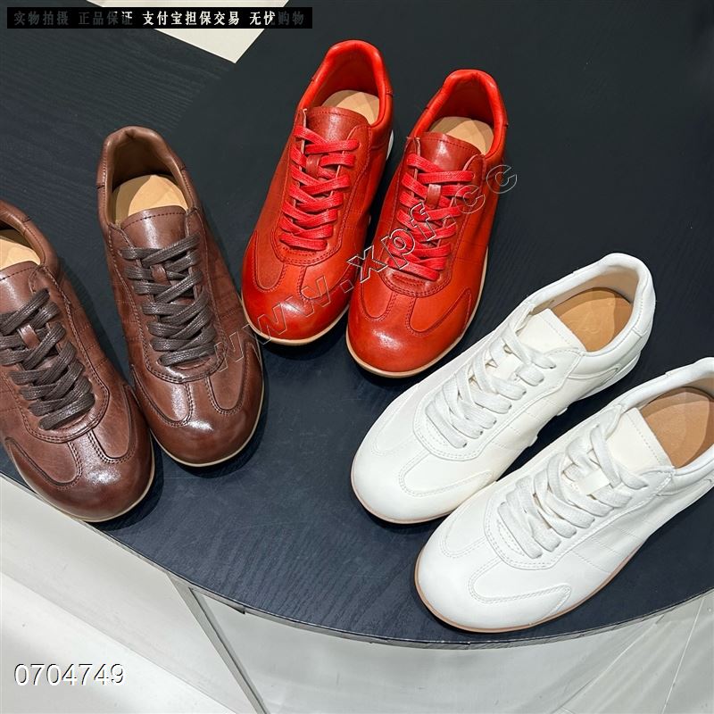 新款马皮圆头德训单鞋休闲鞋570