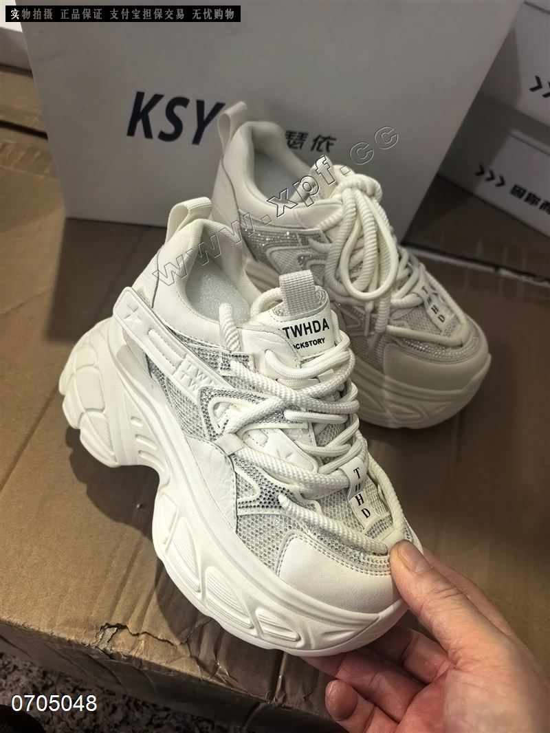 卡瑟依22111  剩66778清货