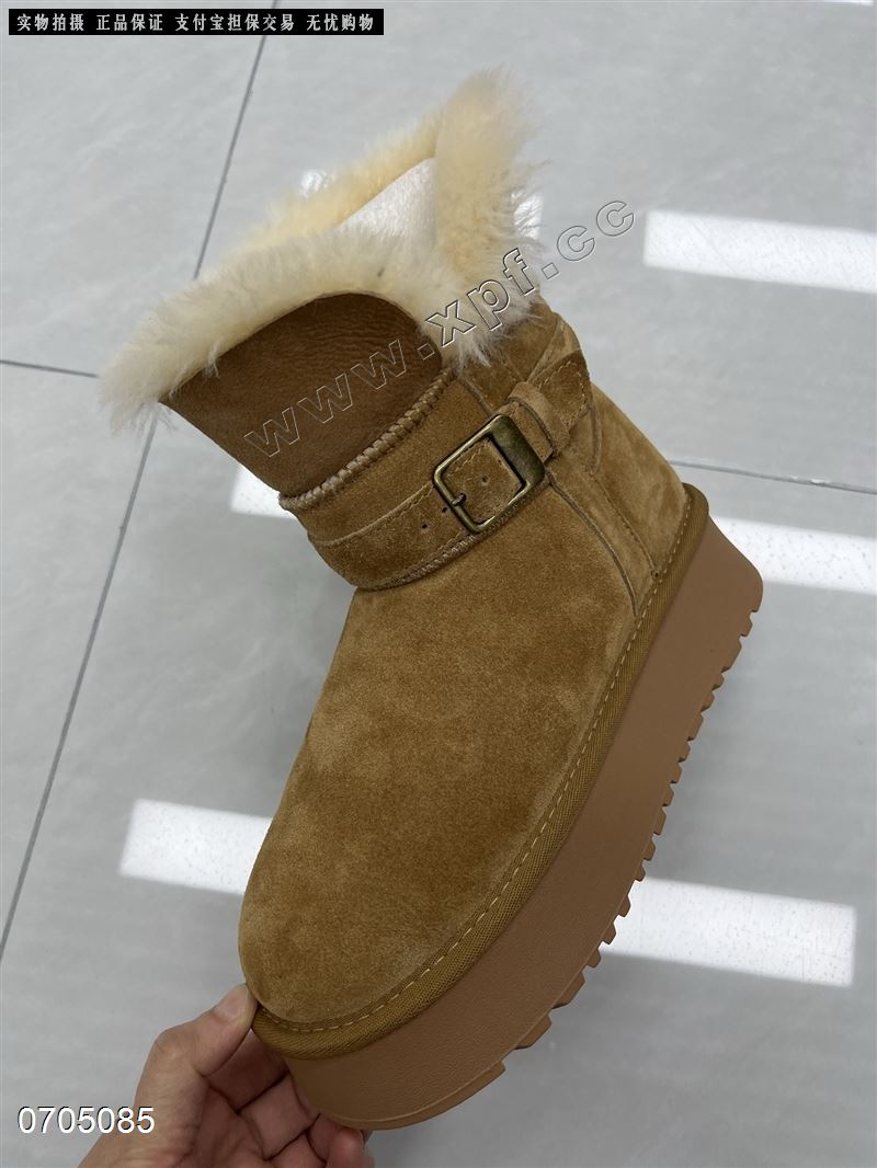 真皮真毛雪地靴