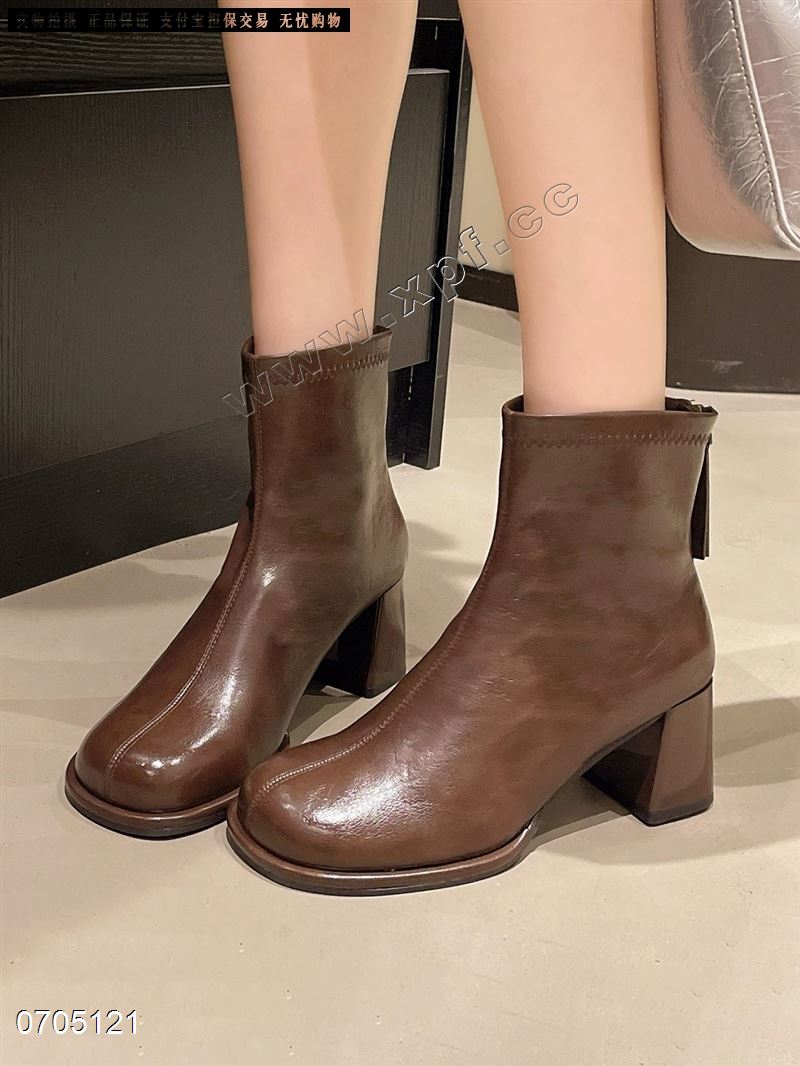 钎孜​67018  棕色5-9 黑色8