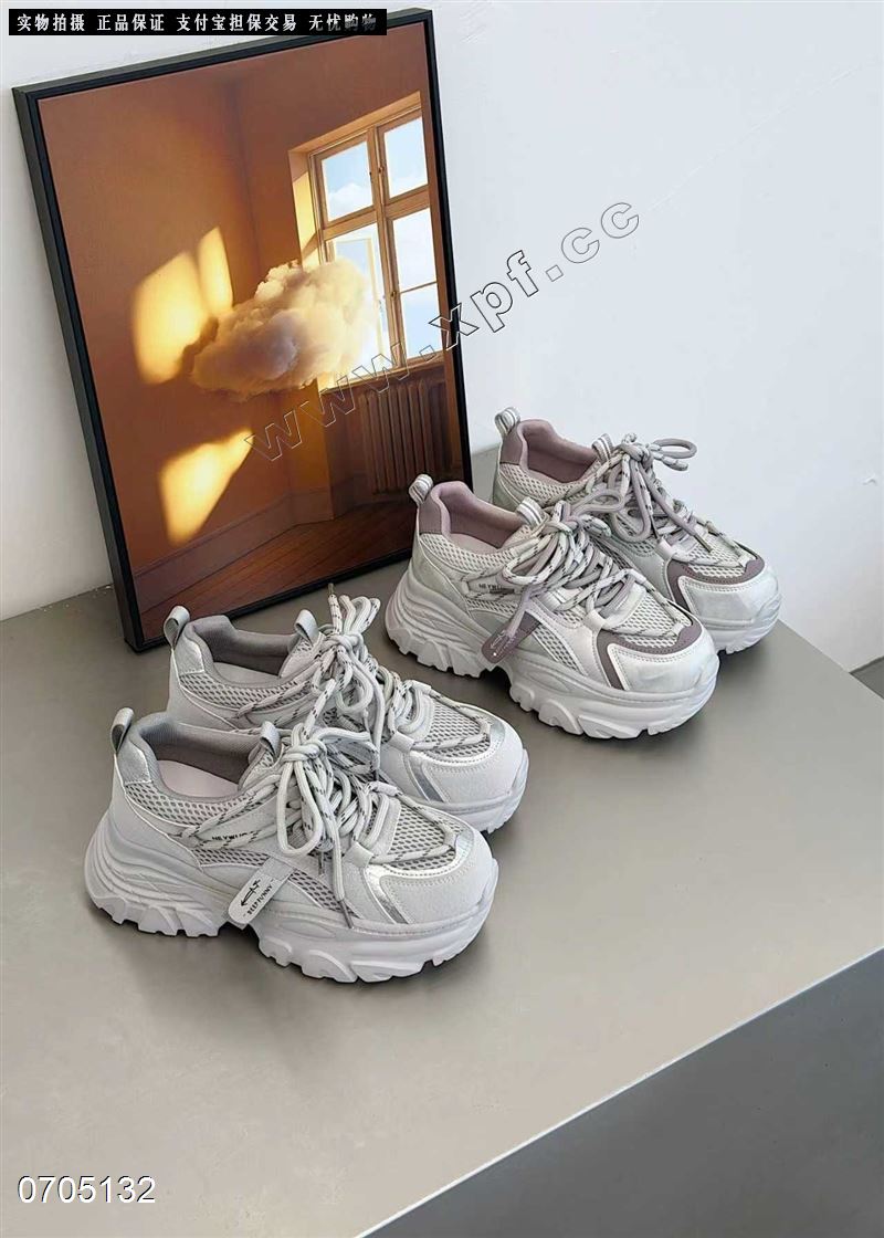 时尚休闲鞋老爹鞋