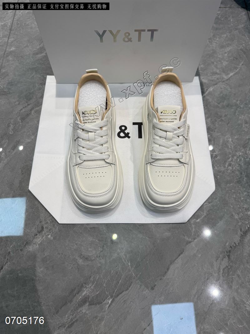 新款厚底休闲鞋5558