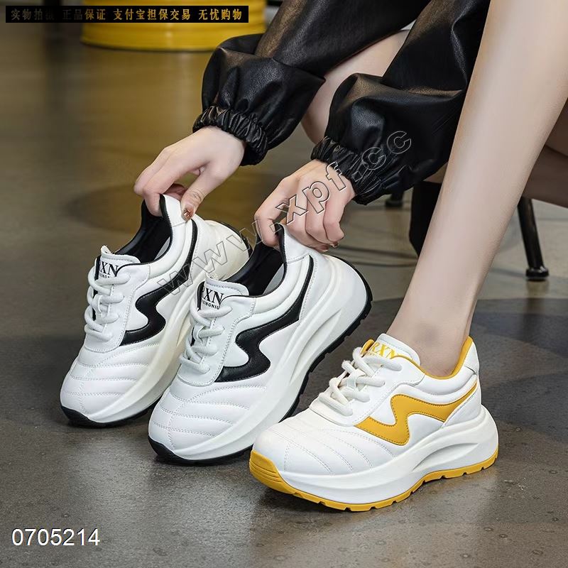 新款头层牛皮厚底休闲鞋9695