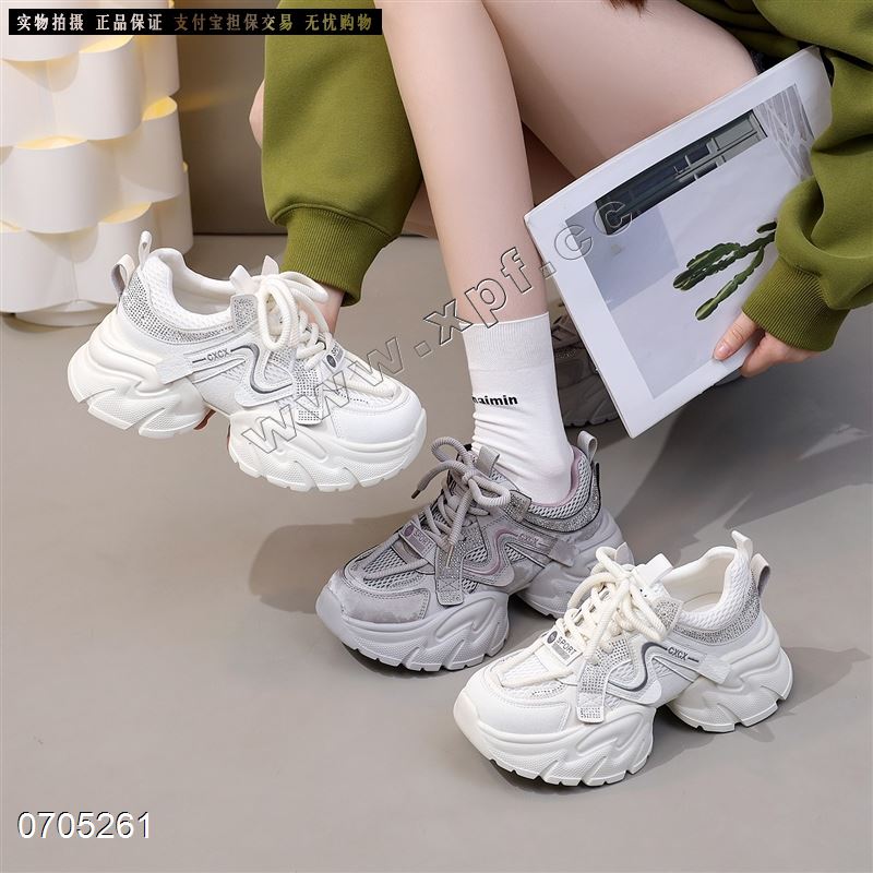 时尚休闲鞋老爹鞋