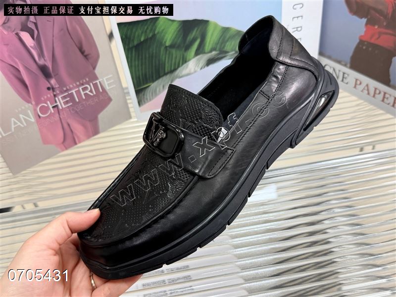 飞鸵   头层牛皮