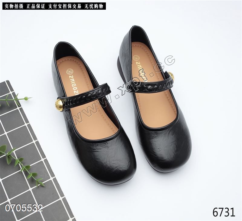 新款单鞋6713