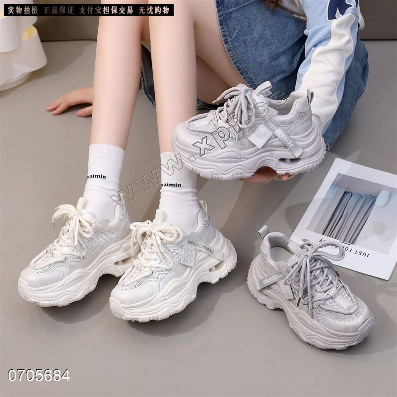 时尚休闲鞋发泡底老爹鞋