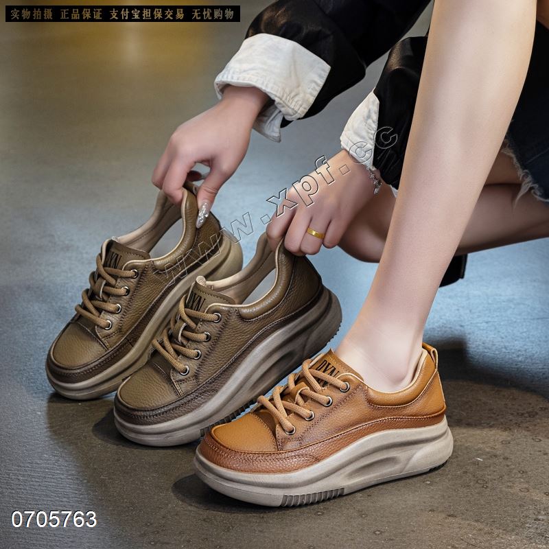 新款头层牛巴皮厚底休闲鞋9712