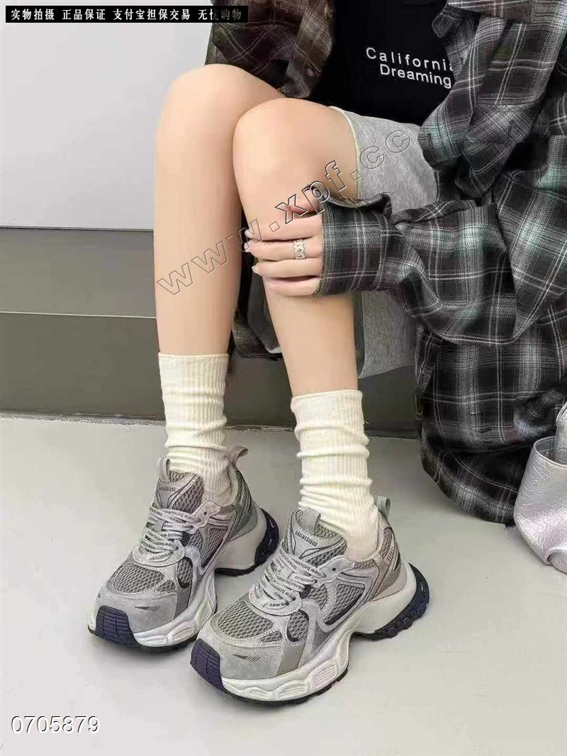 时尚休闲鞋老爹鞋