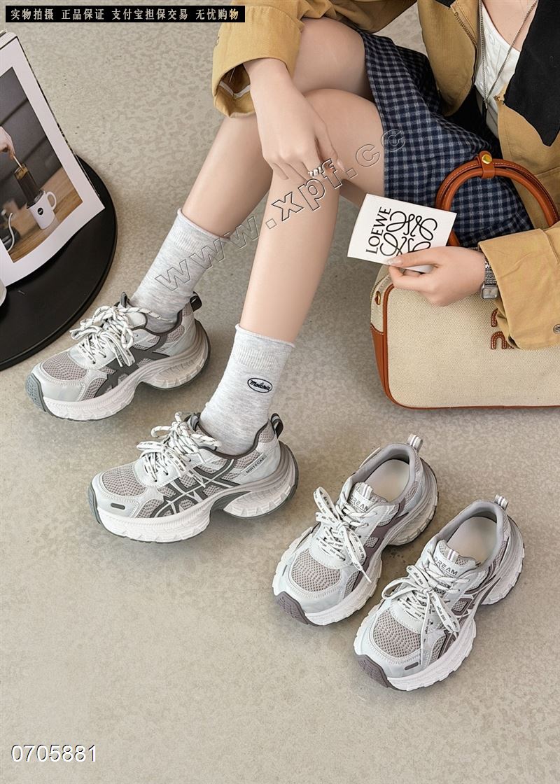 时尚休闲鞋868-5