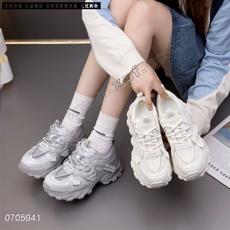 时尚休闲鞋发泡底老爹鞋