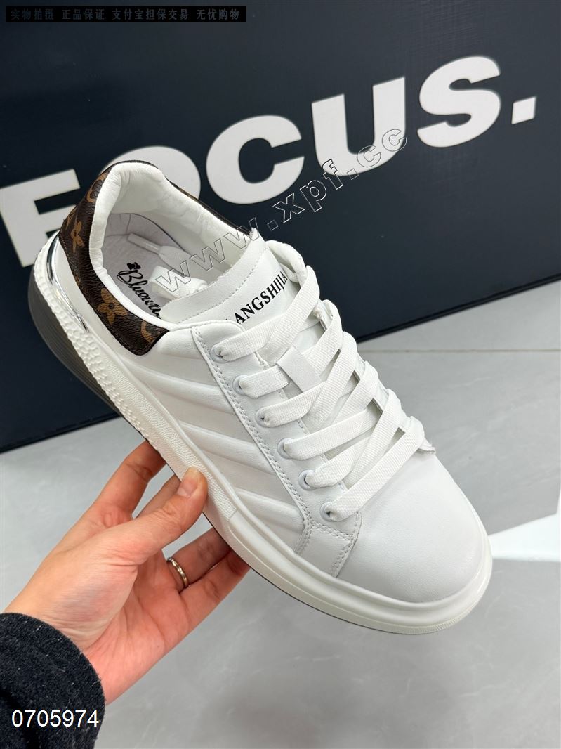 时尚休闲男鞋2081