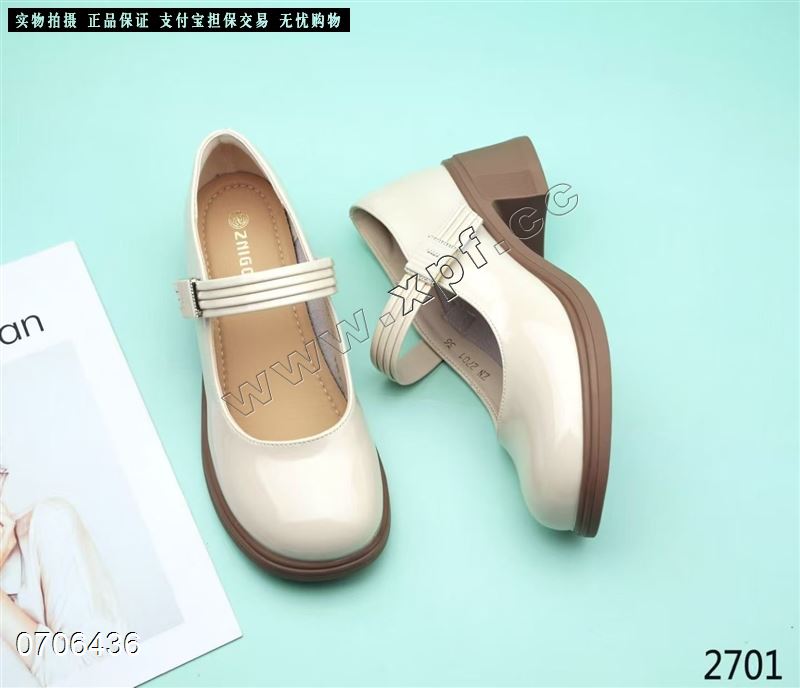 新款单鞋2701