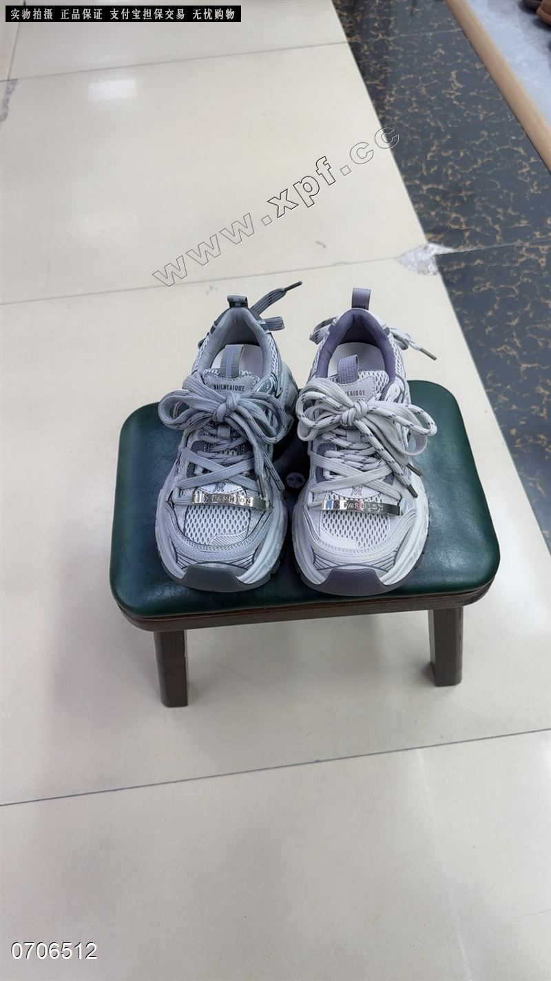 时尚休闲鞋老爹鞋