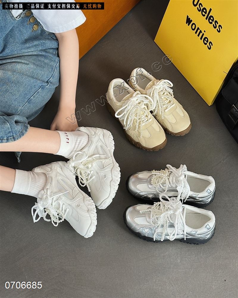 新款蕾丝阿甘鞋内增高德训鞋8001-