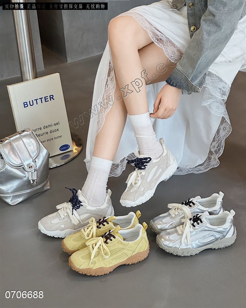 新款猪皮透气网拼接休闲鞋8001-1