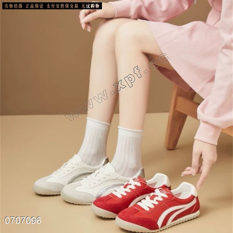 时尚休闲鞋德训鞋舒适运动休闲鞋