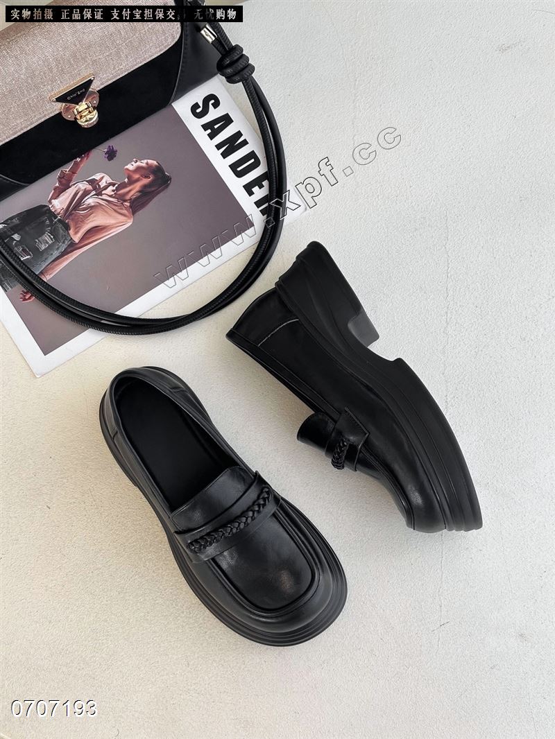 时尚单鞋乐福鞋