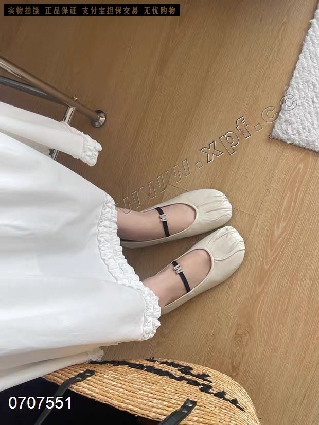 卡丝露​1327-3​