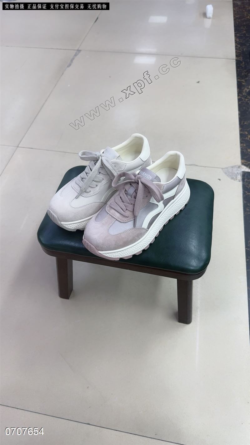 时尚休闲鞋