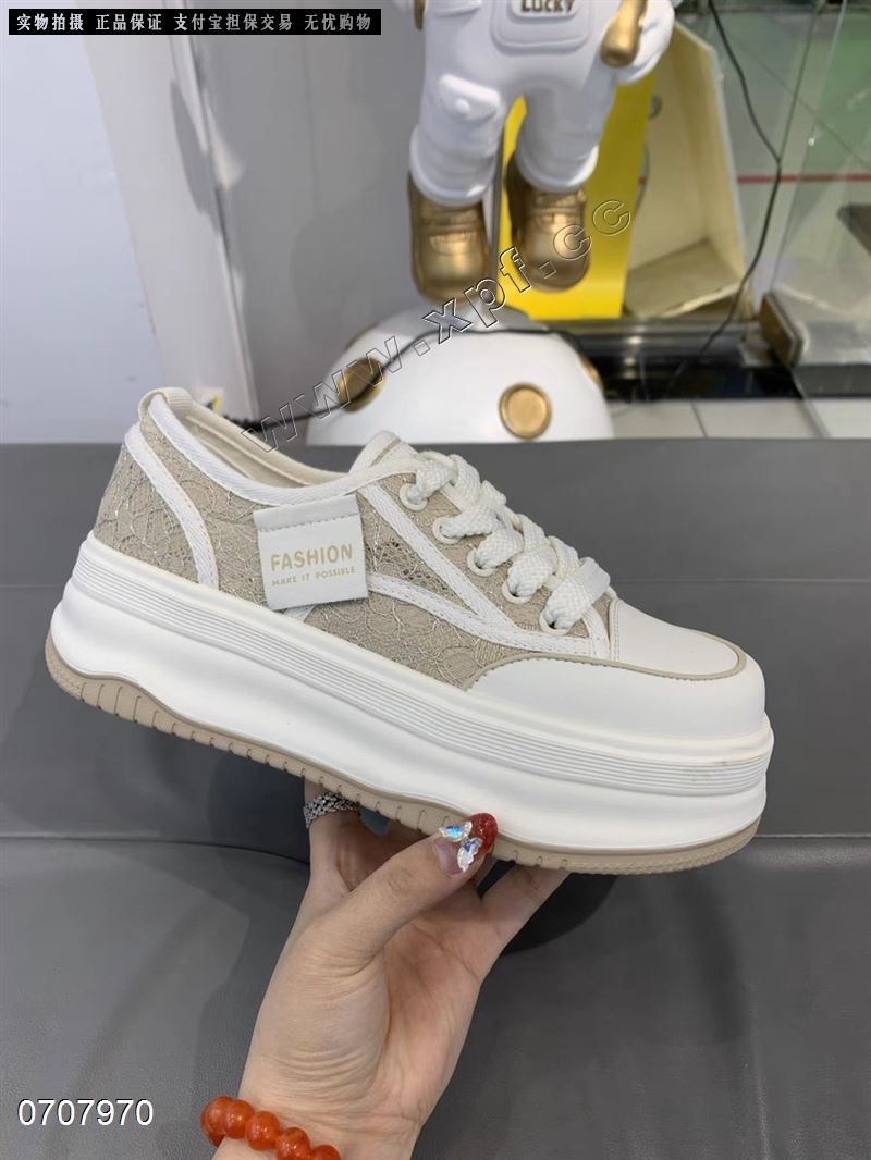 透网休闲鞋137006