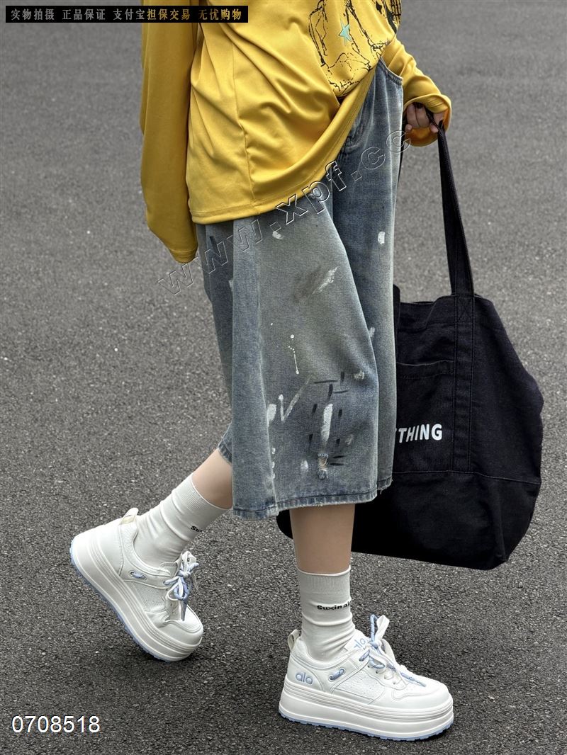 时尚休闲鞋小白鞋