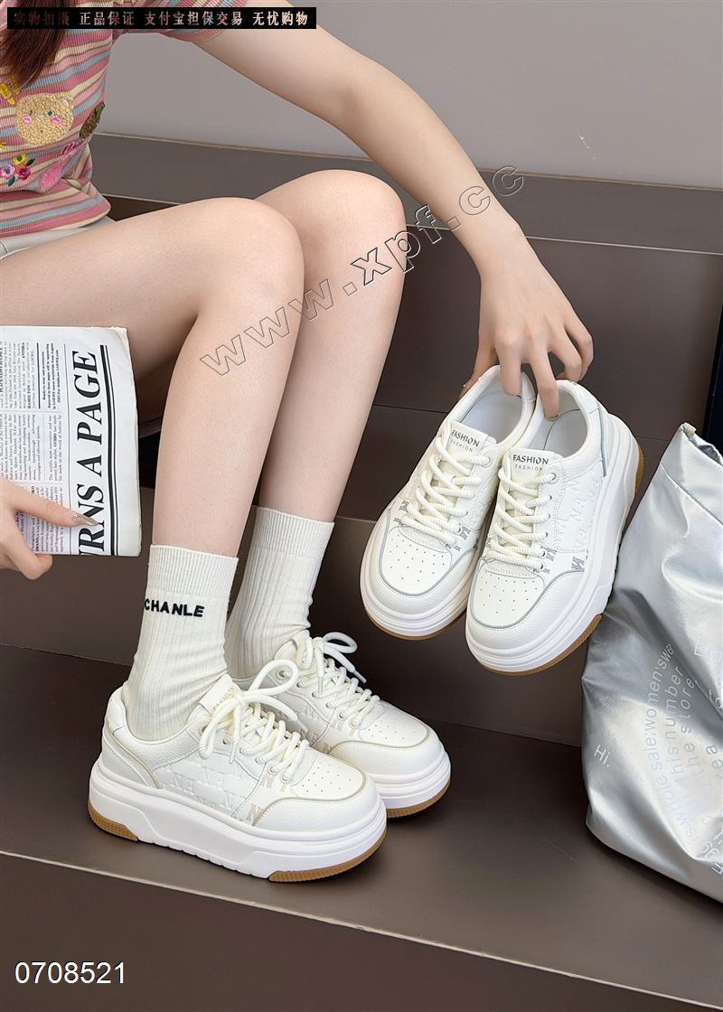 时尚休闲鞋小白鞋