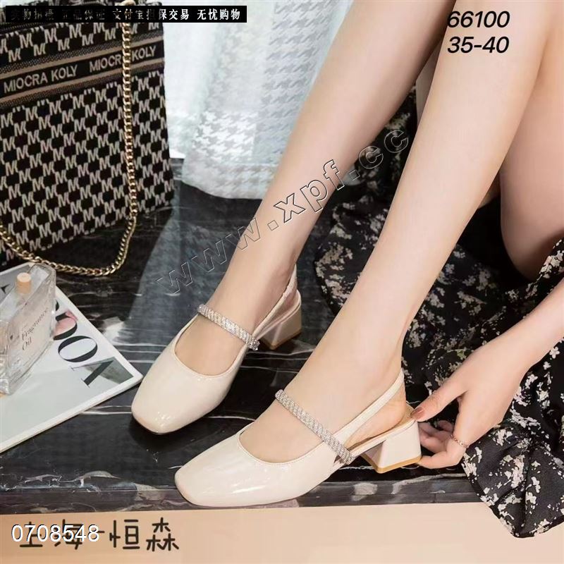 包头后空女凉鞋