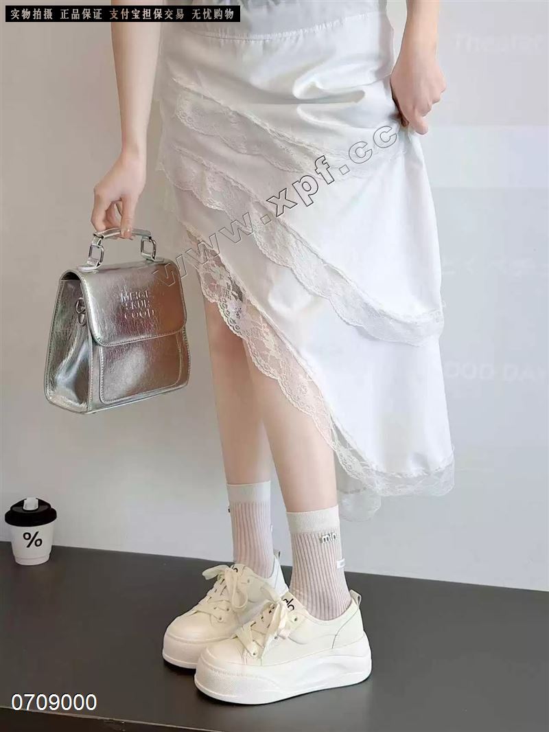 时尚休闲鞋厚底小白鞋