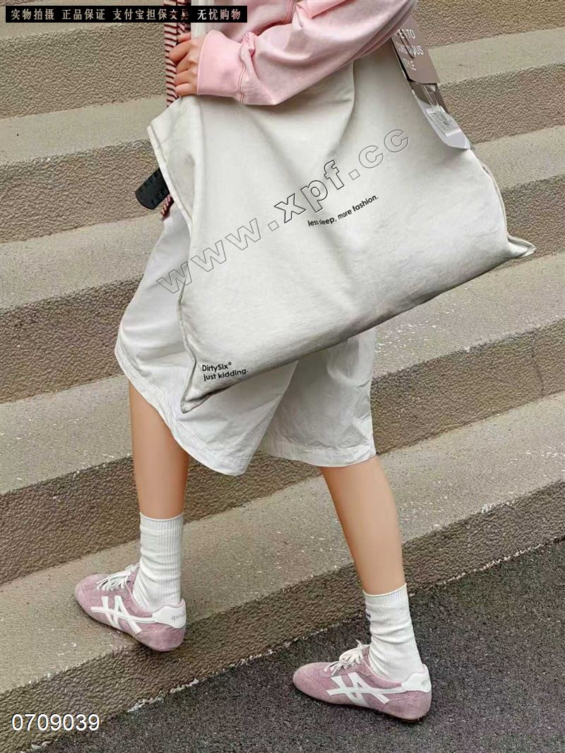 时尚休闲鞋129-1