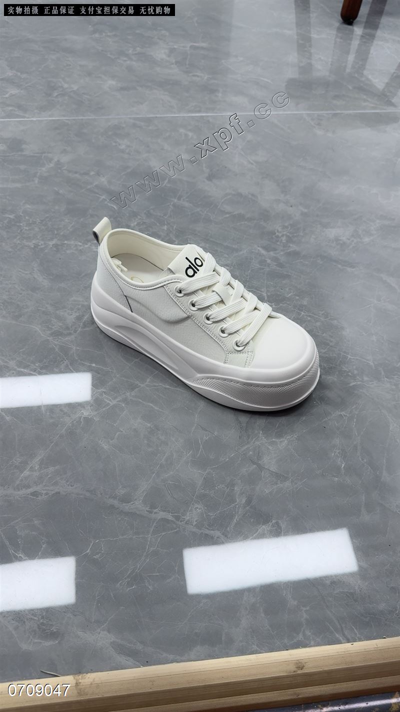 时尚休闲鞋厚底小白鞋