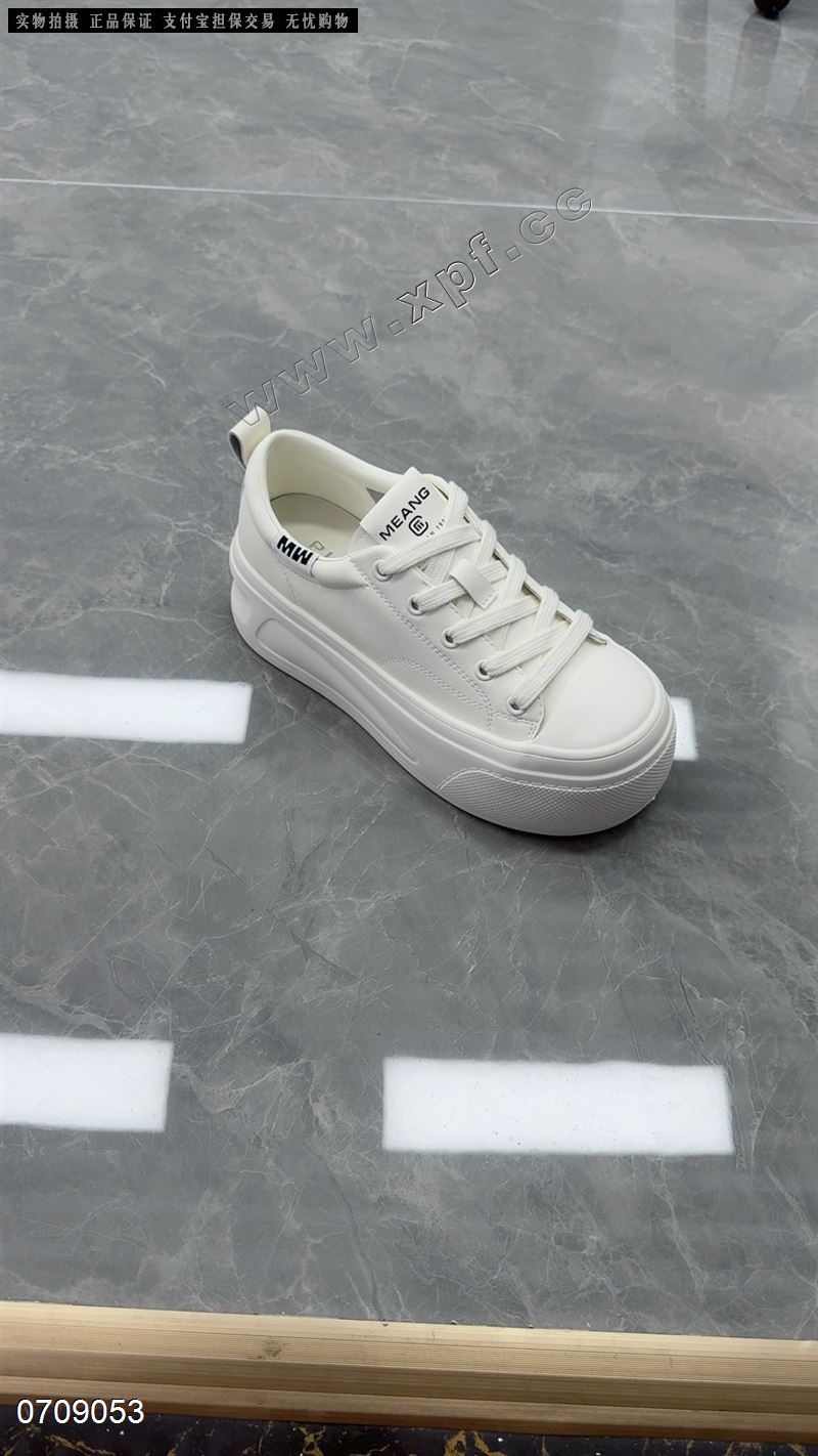 时尚休闲鞋厚底小白鞋