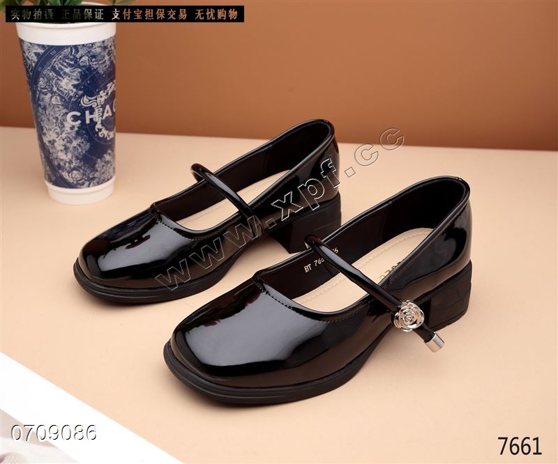 新款单鞋7661