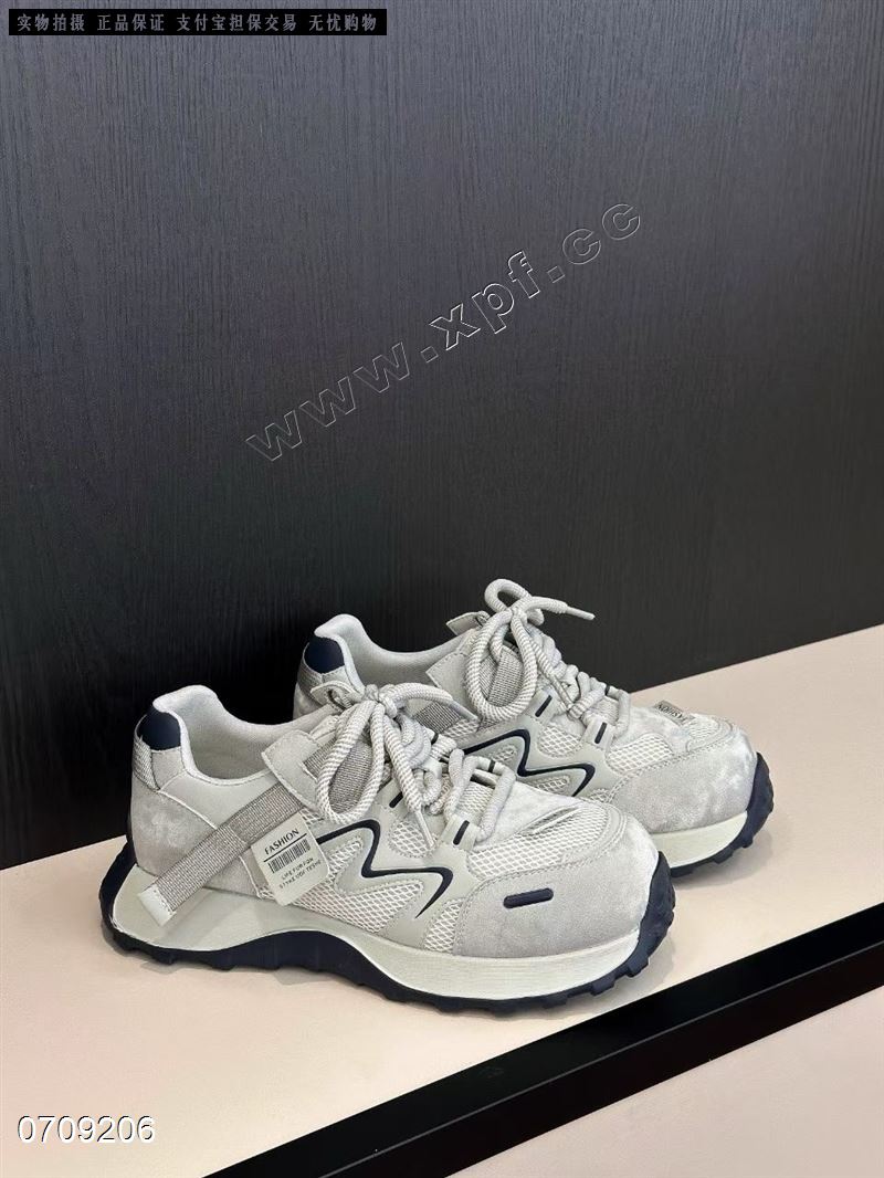 时尚休闲鞋
