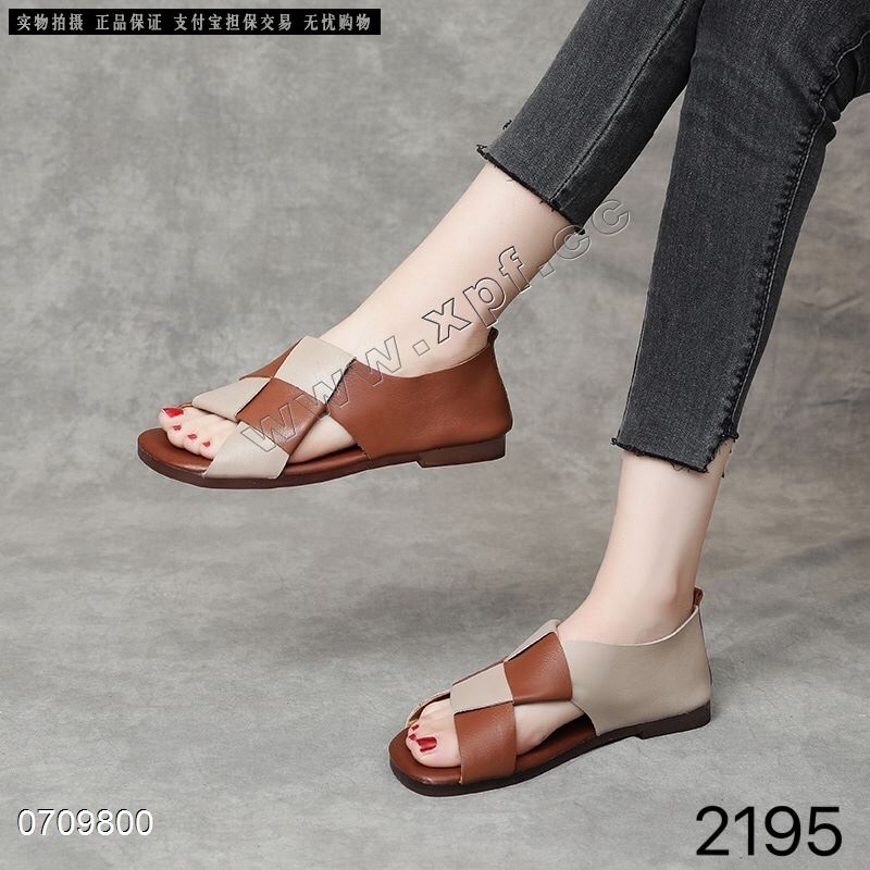 新款头层牛皮露趾女凉鞋2195