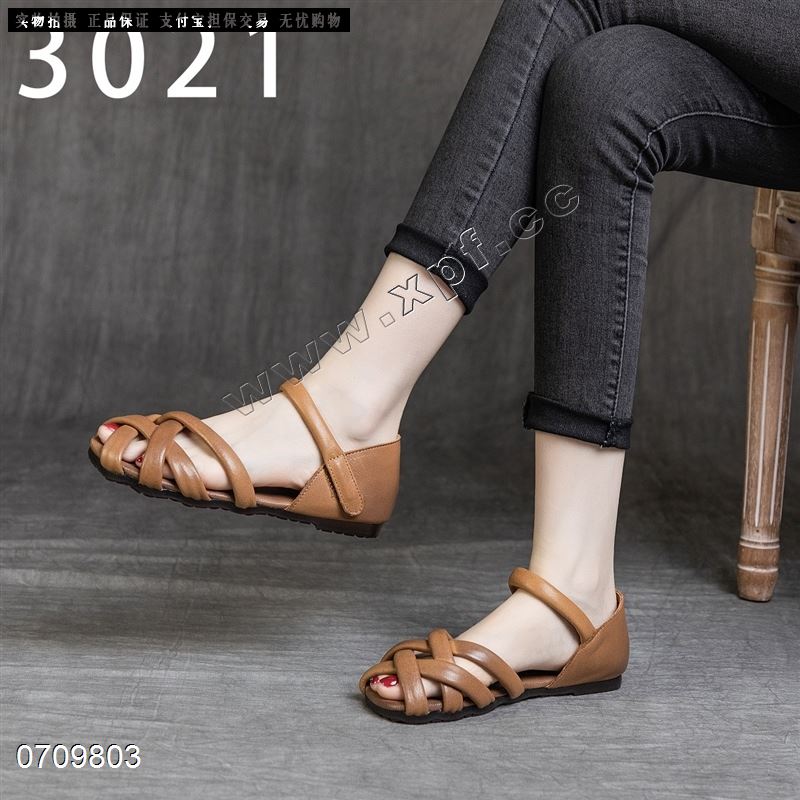 新款头层牛皮包头凉鞋3021