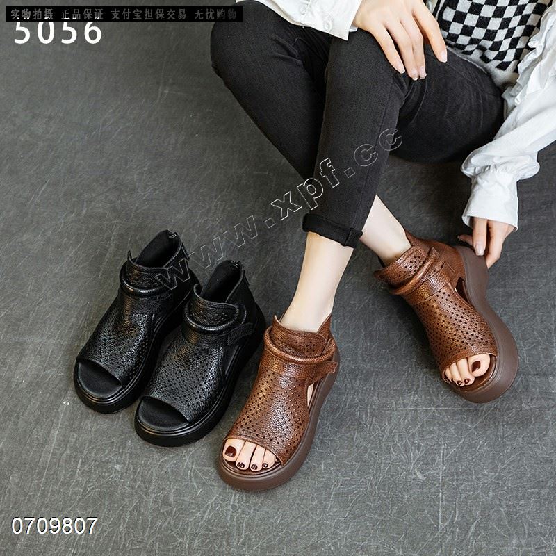 新款头层牛皮厚底露趾女凉鞋5056