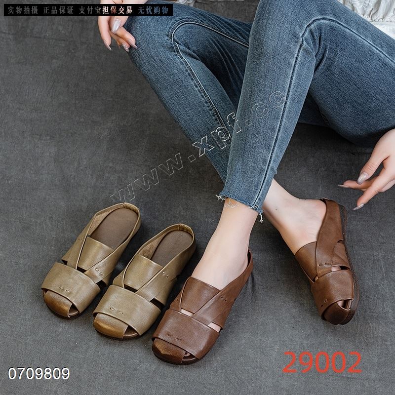 新款头层牛皮包头拖鞋29002