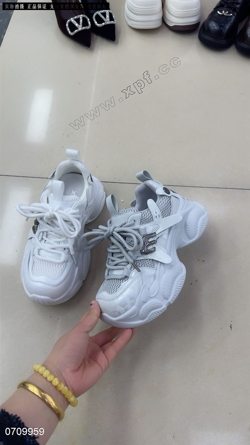 时尚休闲鞋老爹鞋