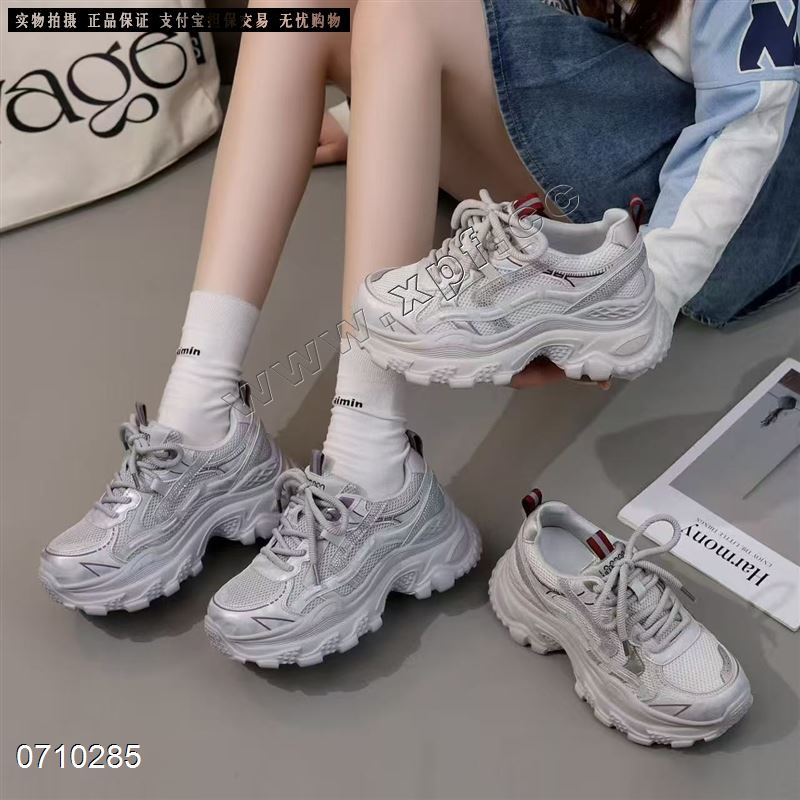 时尚休闲鞋老爹鞋