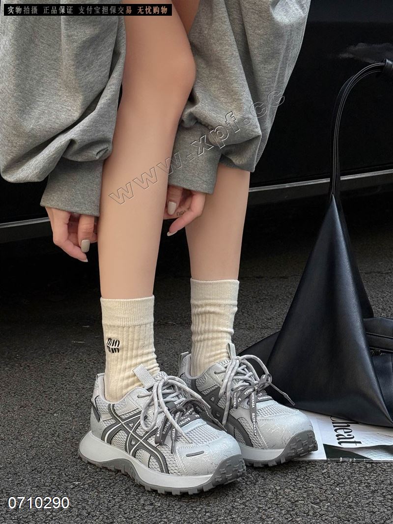 时尚休闲鞋老爹鞋