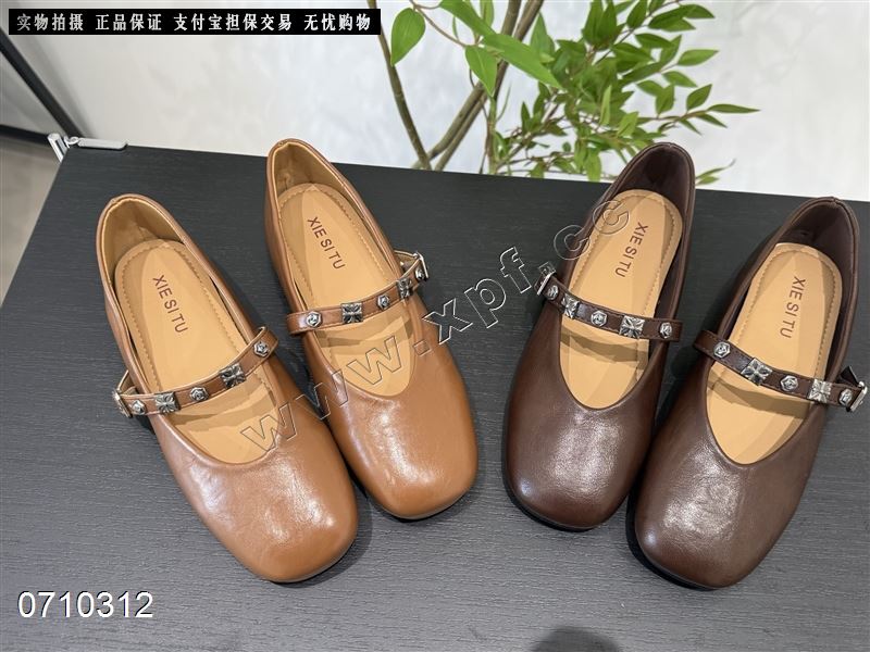 新款韩系软底软面小单鞋