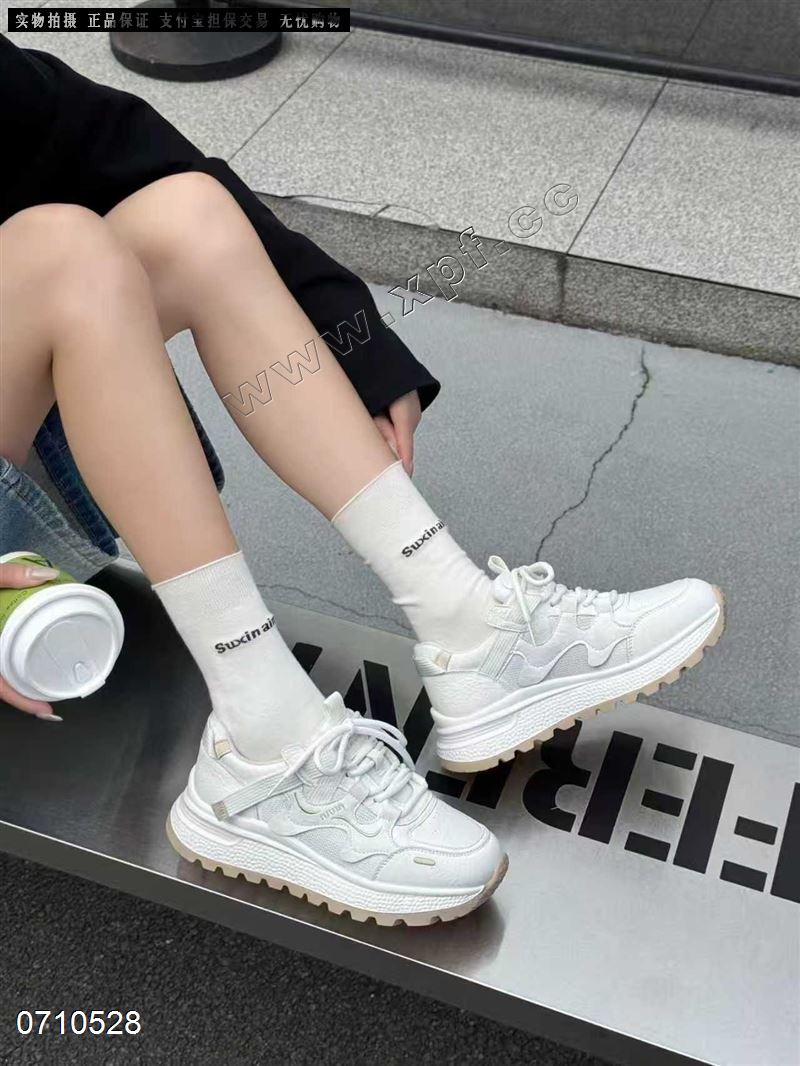 时尚单网发泡底休闲鞋